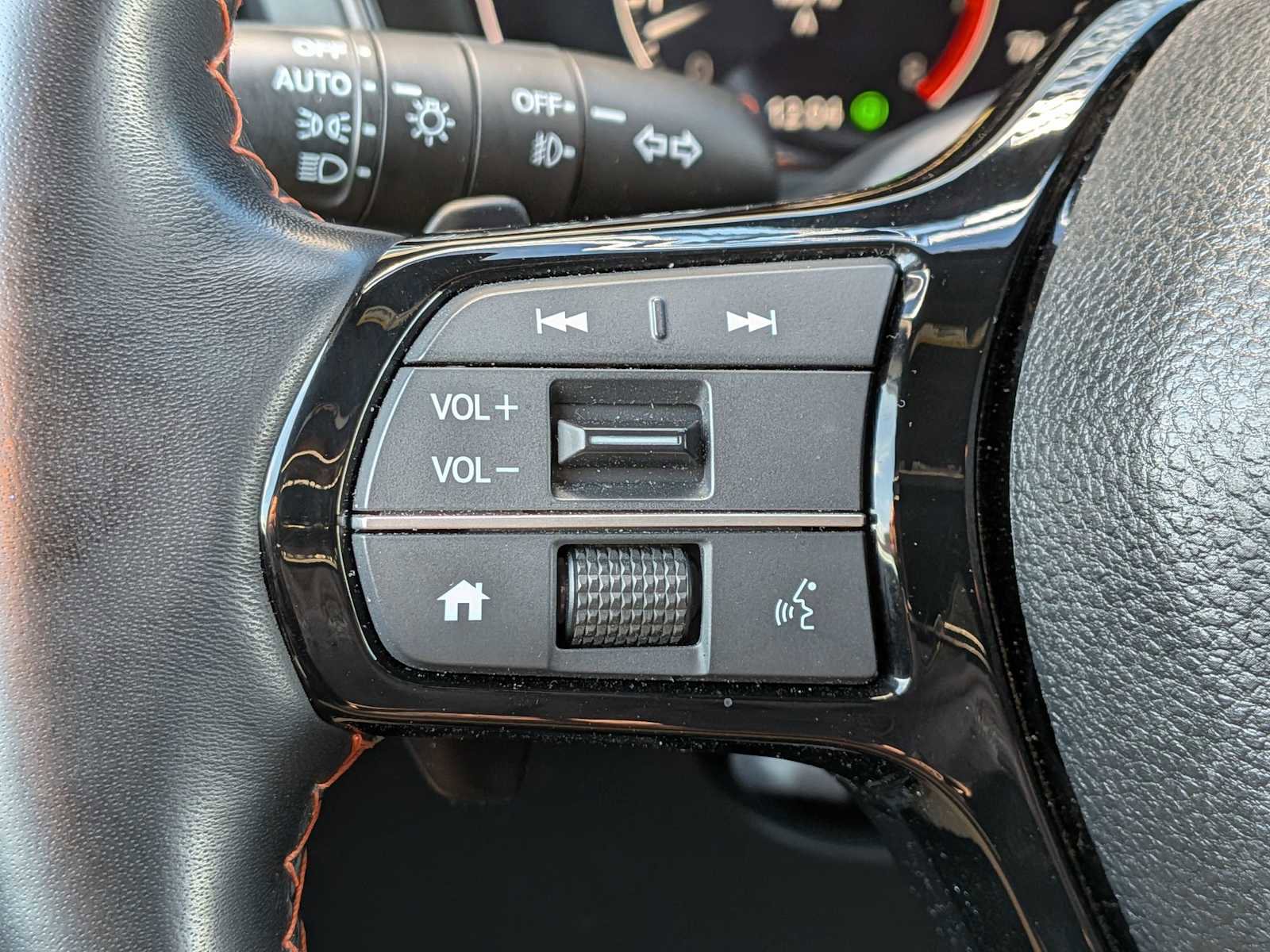 Certified 2024 Honda Pilot TrailSport image 21