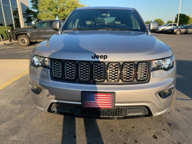 Used 2019 Jeep Grand Cherokee Altitude image 8