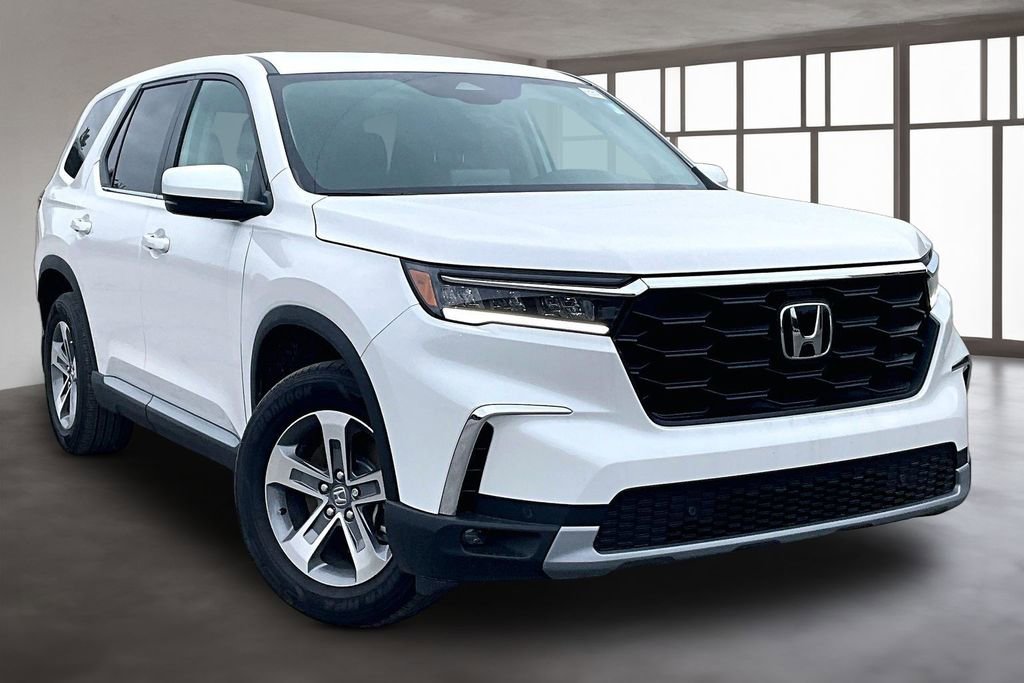 New 2025 Honda Pilot EX-L image 2