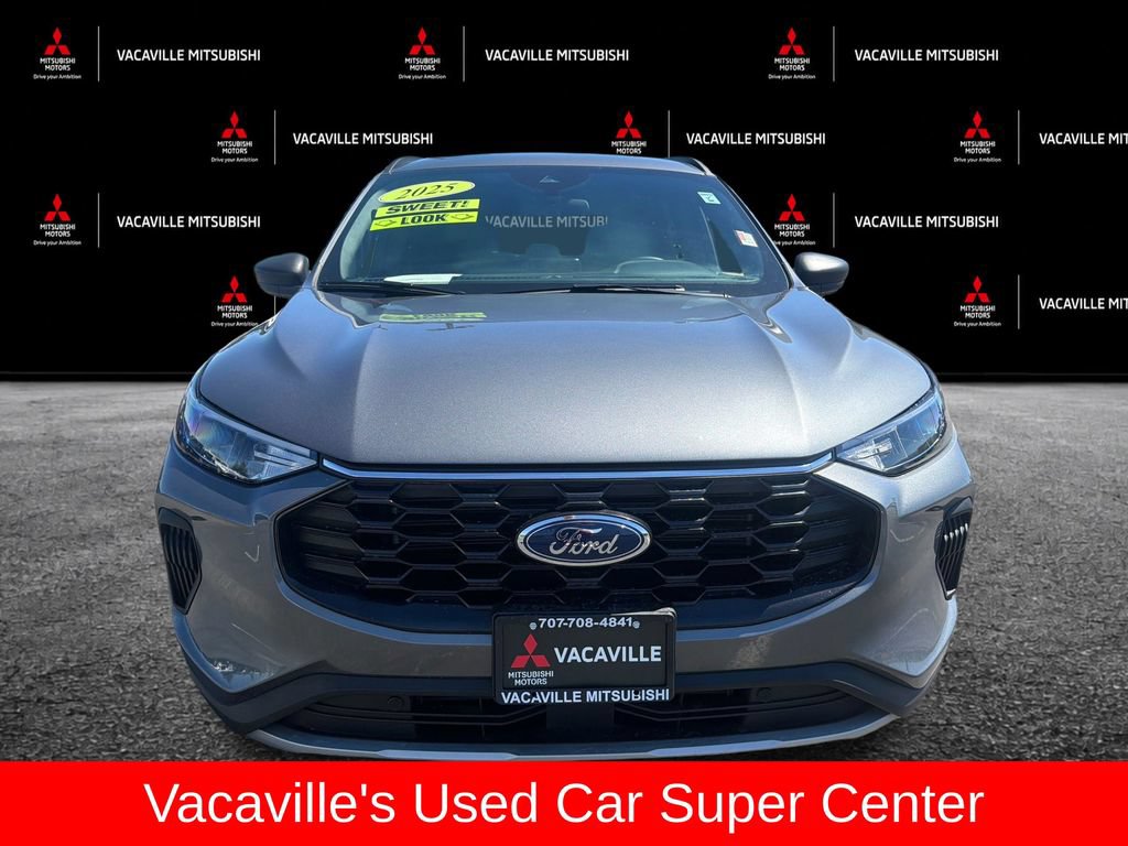 Used 2025 Ford Escape ST-Line FWD image 8
