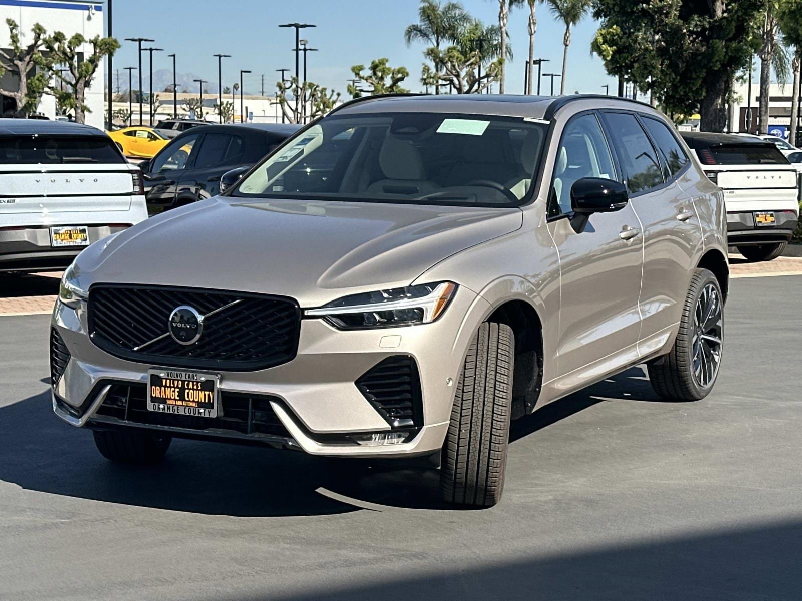 New 2026 Volvo XC60 B5 Ultra w/ Climate Package AWD/4WD image 3