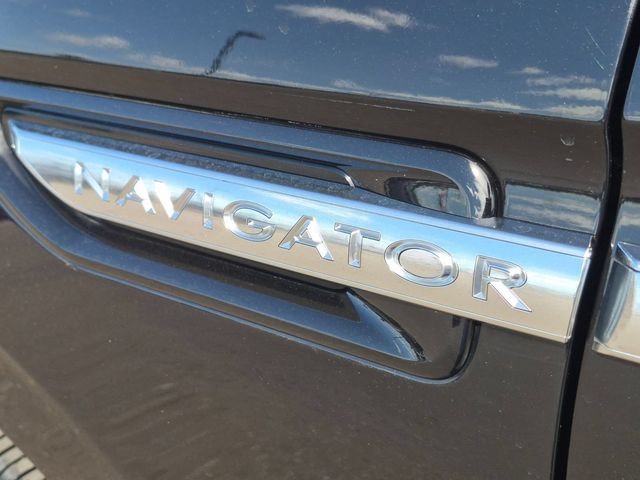 Certified 2020 Lincoln Navigator L Reserve w/ Luxury Package AWD/4WD image 10