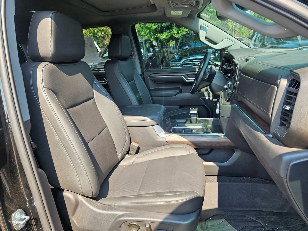 Used 2023 GMC Sierra 1500 SLT w/ SLT Premium Package image 18