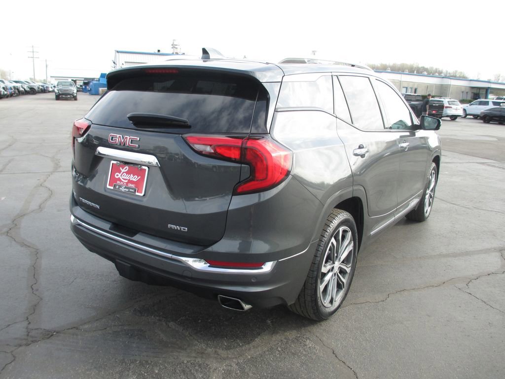 Used 2019 GMC Terrain Denali w/ Advanced Safety Package image 6