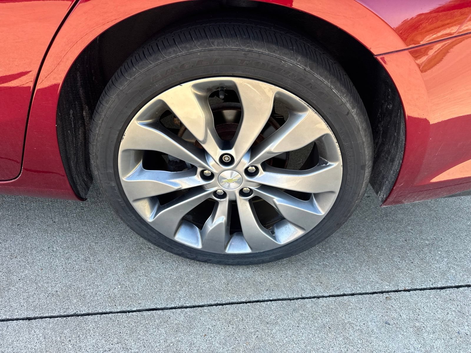 Used 2017 Chevrolet Malibu Premier w/ Premier Sun and Wheel Package FWD image 10