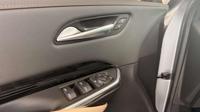 Certified 2024 Cadillac XT4 Luxury w/ Cold Weather Package AWD/4WD image 47