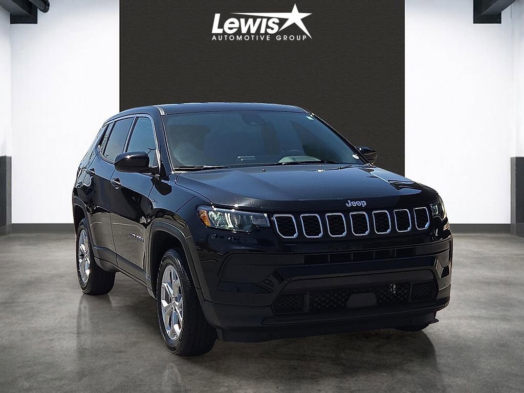 Used 2025 Jeep Compass Sport AWD/4WD image 6