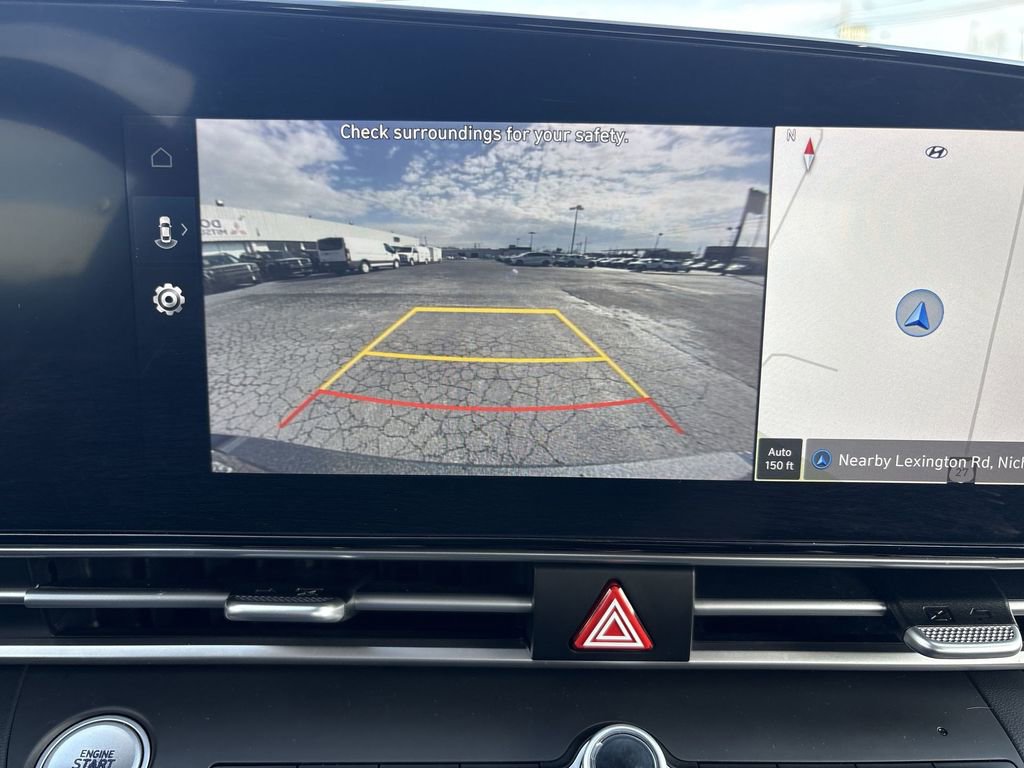 Used 2023 Hyundai Elantra SEL w/ Convenience Package image 21