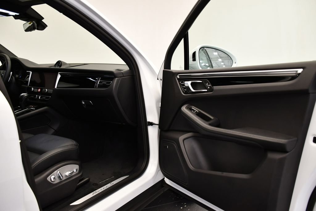 Used 2024 Porsche Macan S image 50