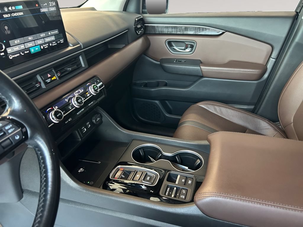 Used 2023 Honda Pilot Elite image 10