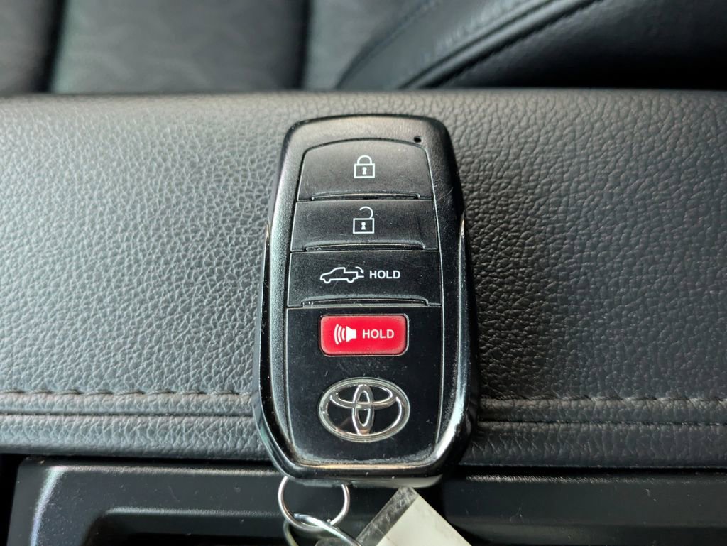Used 2023 Toyota Tundra SR5 w/ SR5 Premium Package image 31