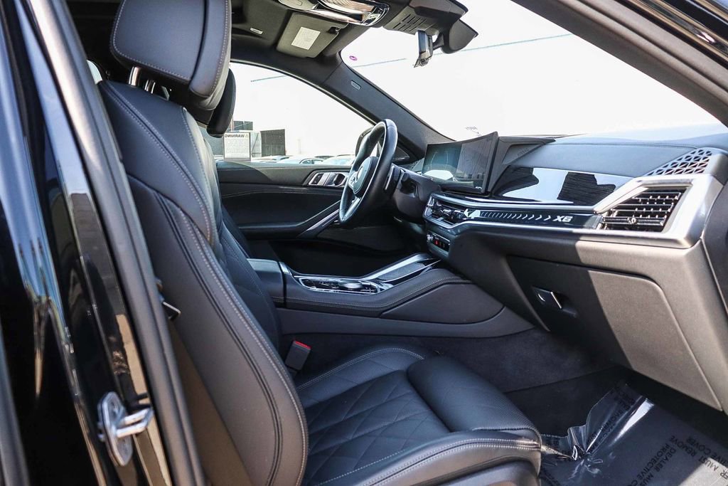 Used 2025 BMW X6 xDrive40i AWD/4WD image 16