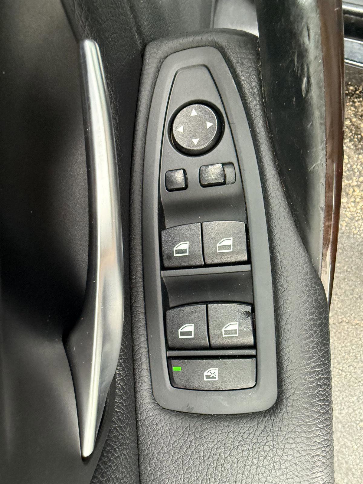 Used 2015 BMW 328i xDrive Sedan image 12