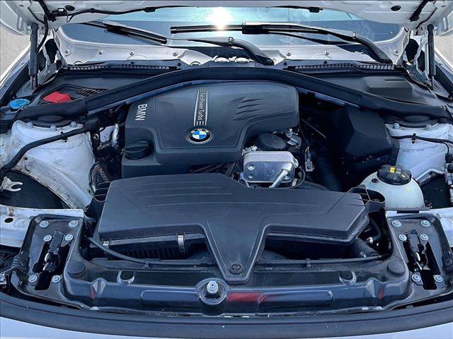 Used 2016 BMW 320i Sedan RWD image 11