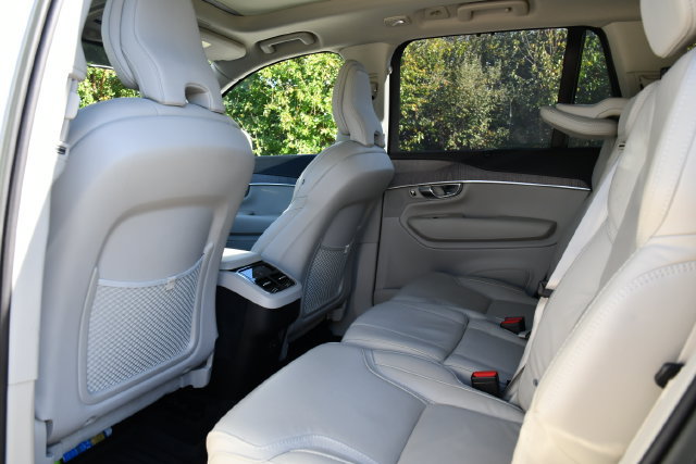Used 2023 Volvo XC90 B6 Ultimate w/ Protection Package Premier AWD/4WD image 18
