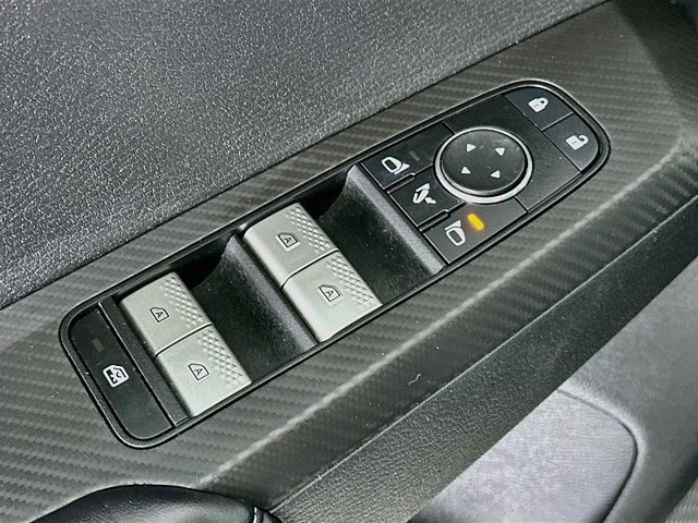 Used 2024 Mitsubishi Outlander SE AWD/4WD image 19