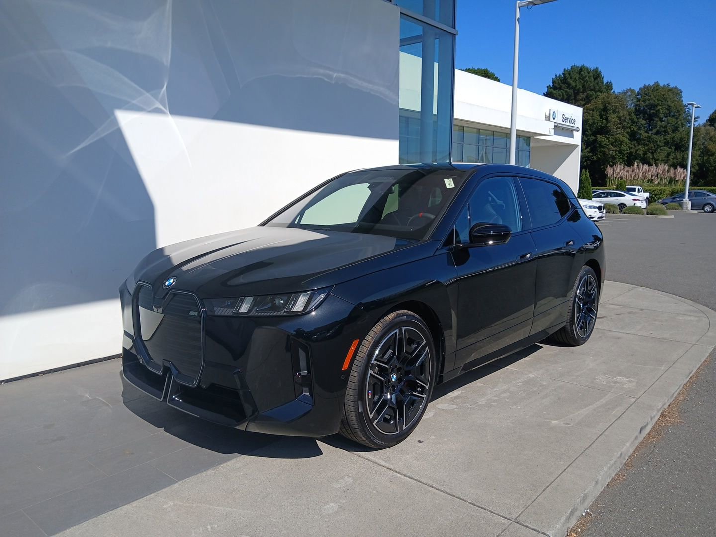 New 2026 BMW iX M70 image 2