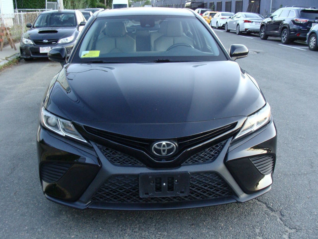 Used 2018 Toyota Camry SE FWD image 7
