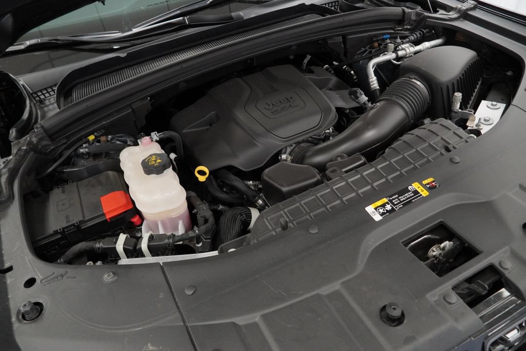 Used 2024 Jeep Grand Cherokee L Summit AWD/4WD image 47