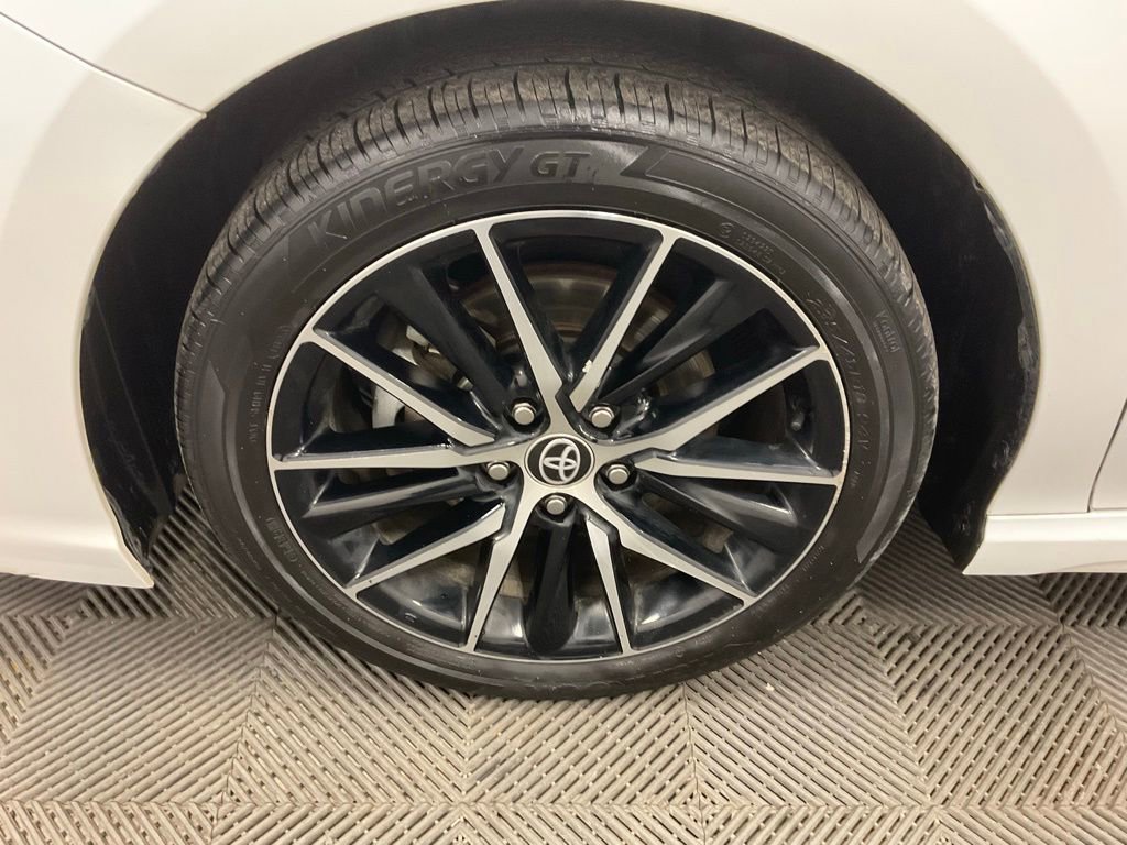 Used 2024 Toyota Camry SE image 13