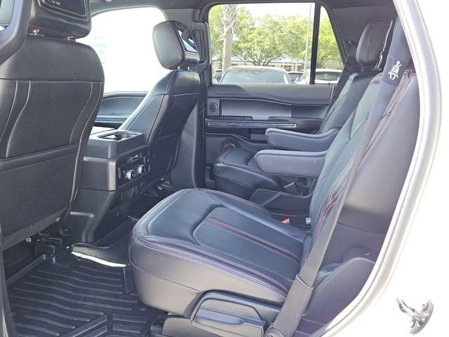 Used 2020 Ford Expedition Limited w/ Equipment Group 303A image 4