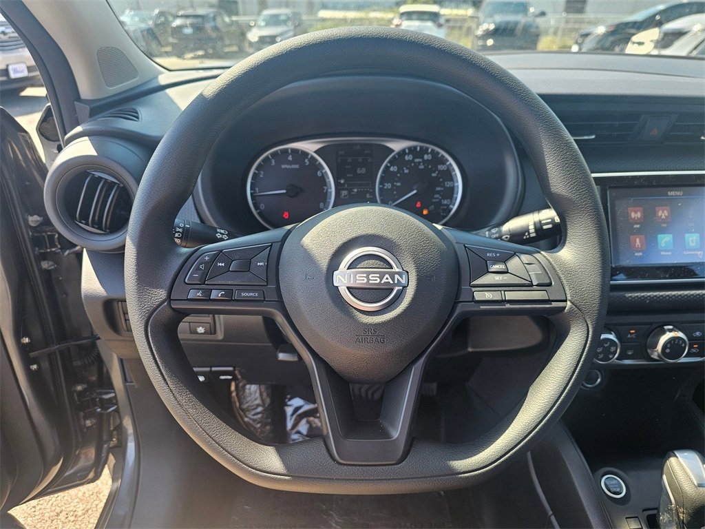 New 2025 Nissan Kicks Play S image 10