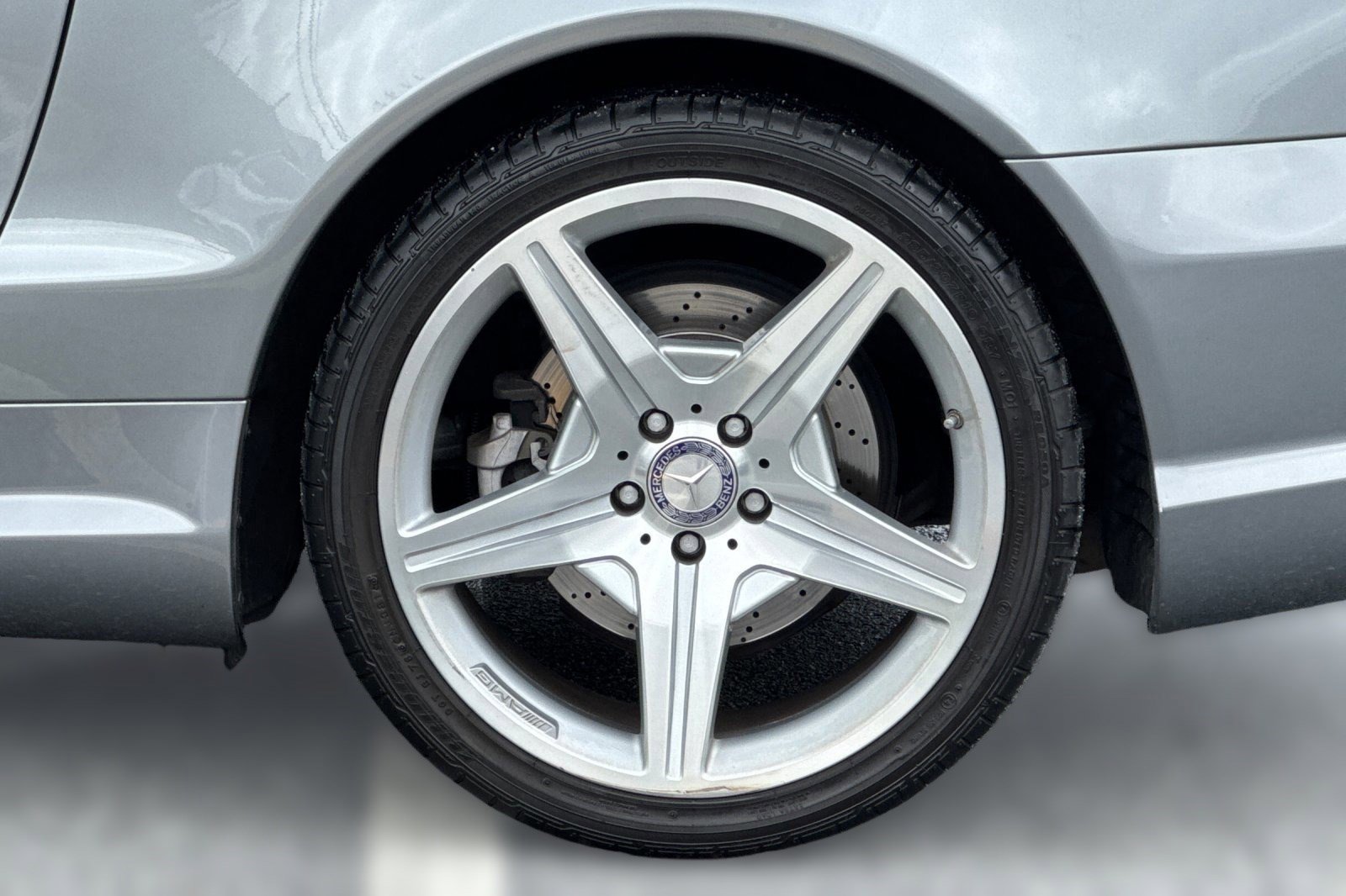 Used 2012 Mercedes-Benz SL 550 image 11