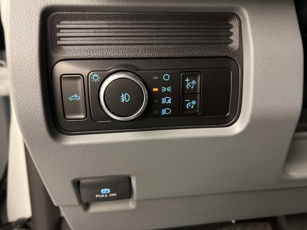 New 2026 Ford F350 XL w/ XL Chrome Package image 19