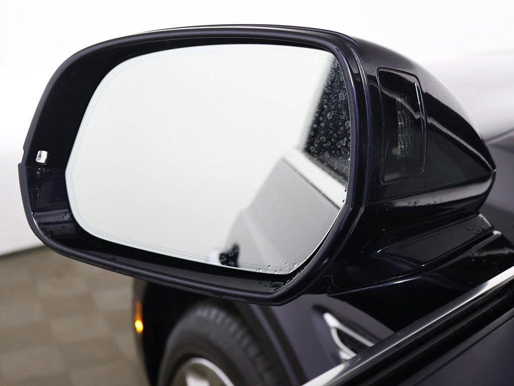 Used 2019 Bentley Bentayga image 36