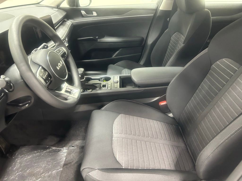 New 2026 Kia K5 LXS image 9