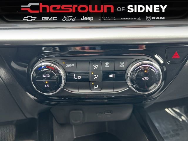 Used 2025 Chevrolet Trax LT FWD image 38