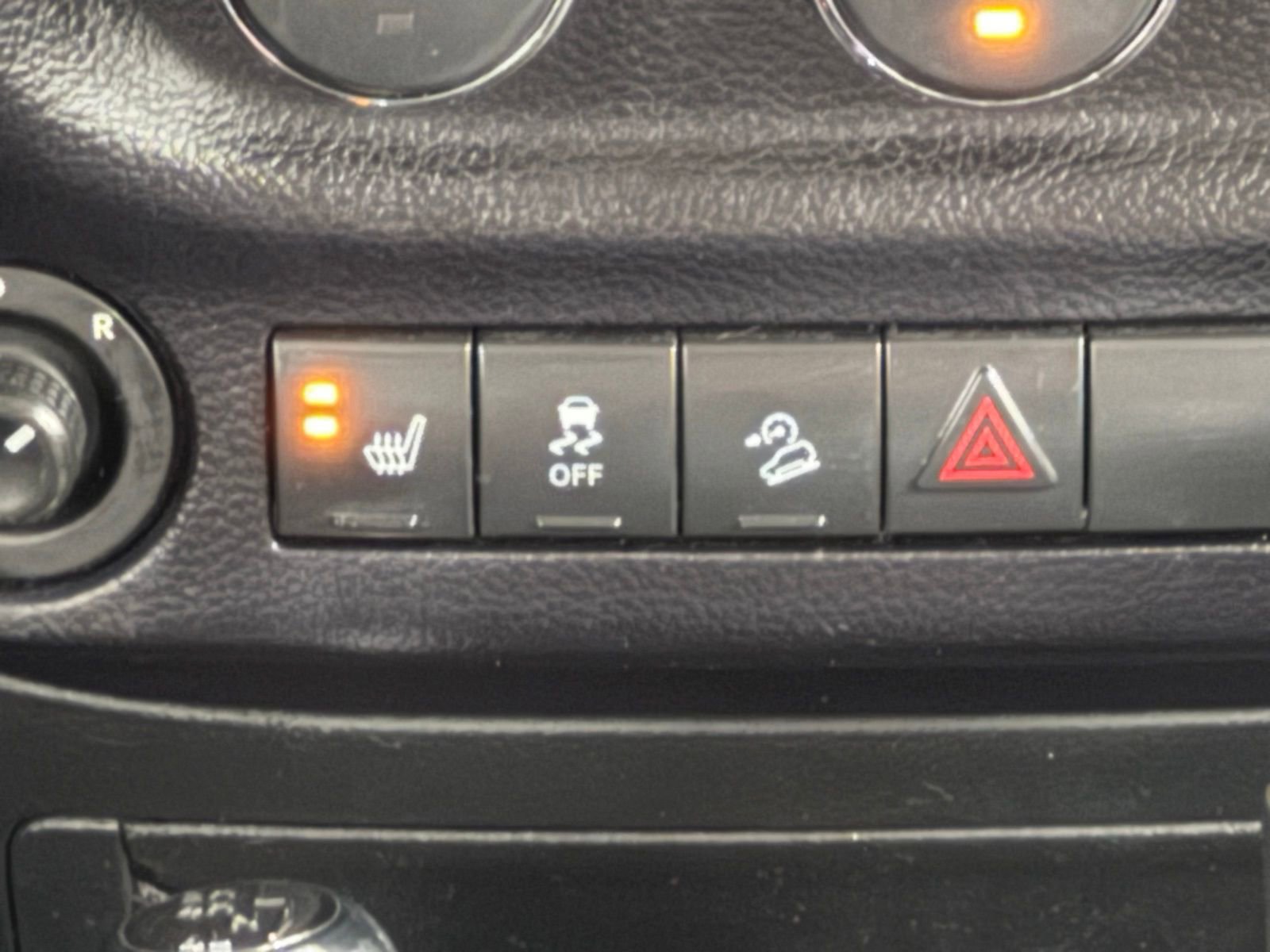 Used 2016 Jeep Wrangler Unlimited Sahara image 22