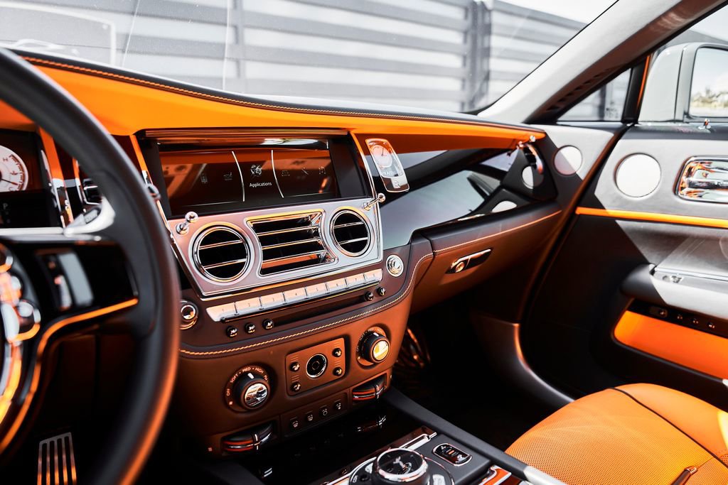 Used 2020 Rolls-Royce Wraith RWD image 55
