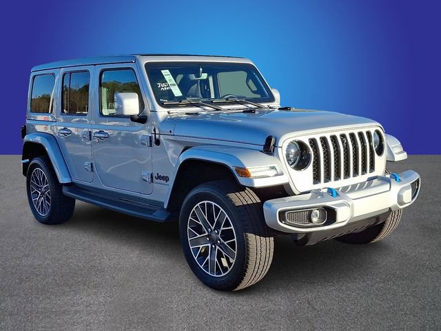 Used 2023 Jeep Wrangler Unlimited Sahara image 3