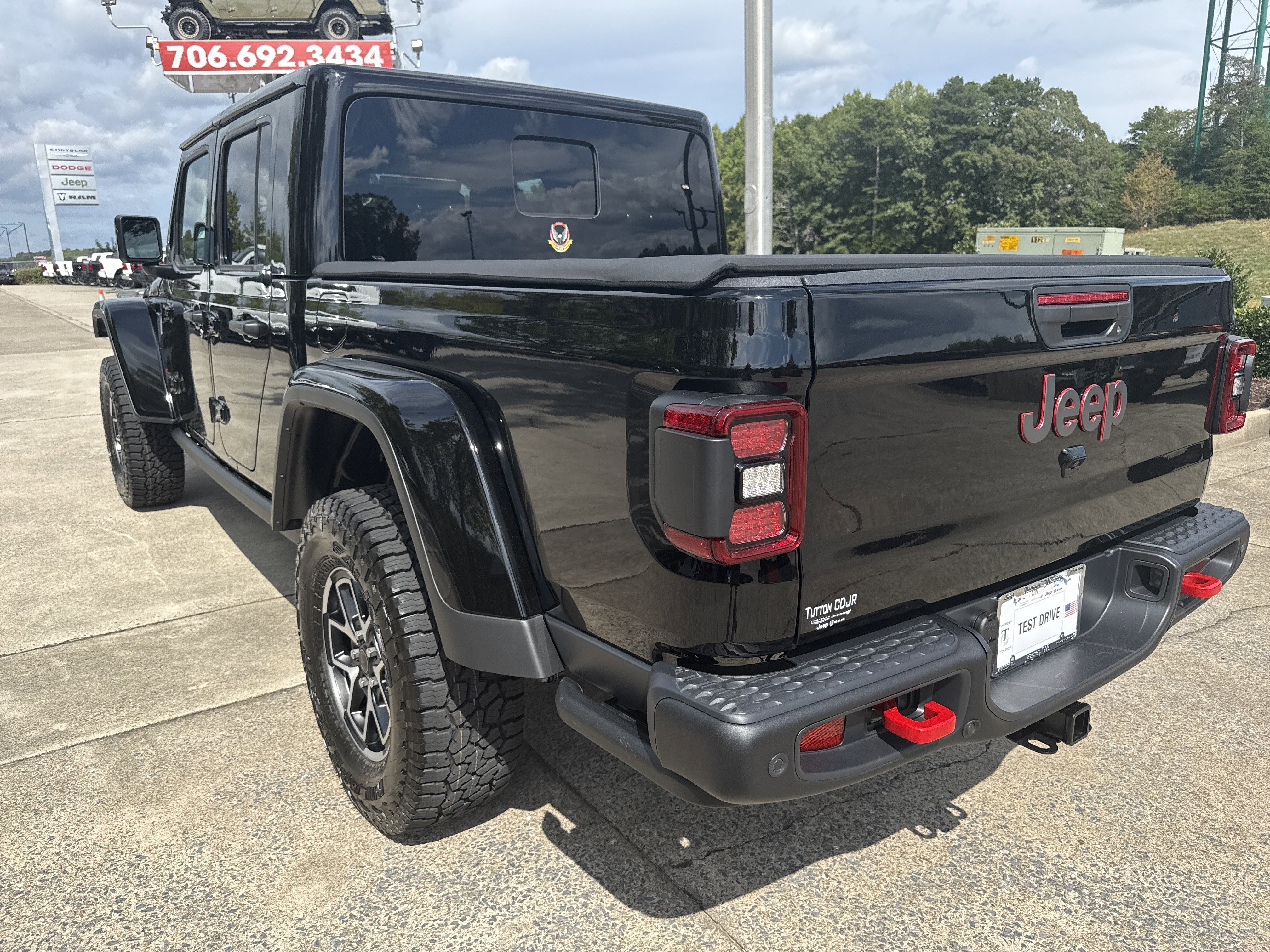 New 2025 Jeep Gladiator Rubicon image 5
