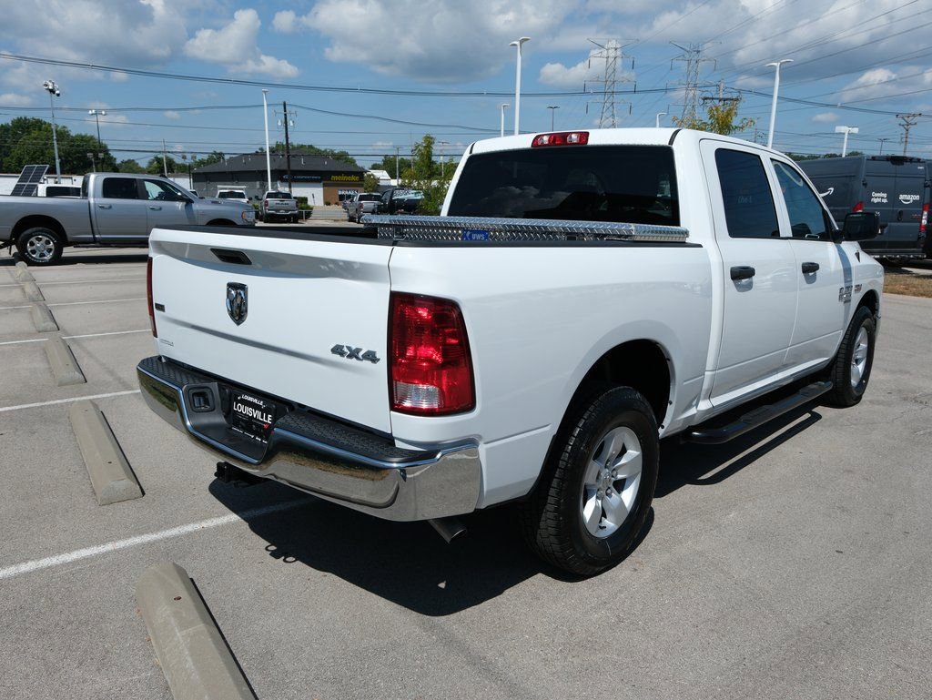 Used 2023 RAM 1500 Classic SLT AWD/4WD image 7