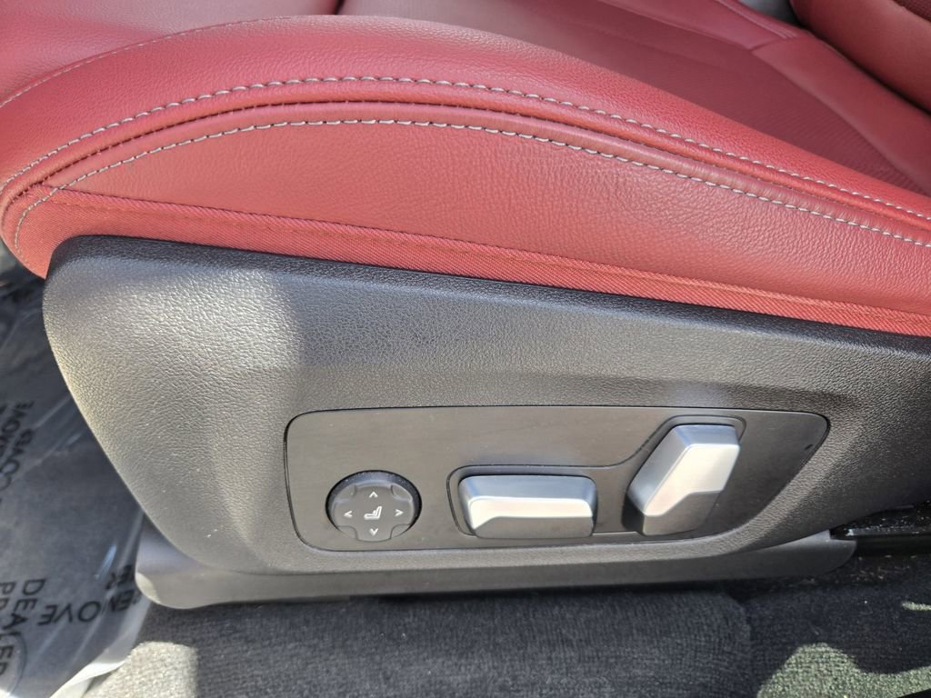 Used 2023 BMW X3 xDrive30i w/ M Sport Package AWD/4WD image 24