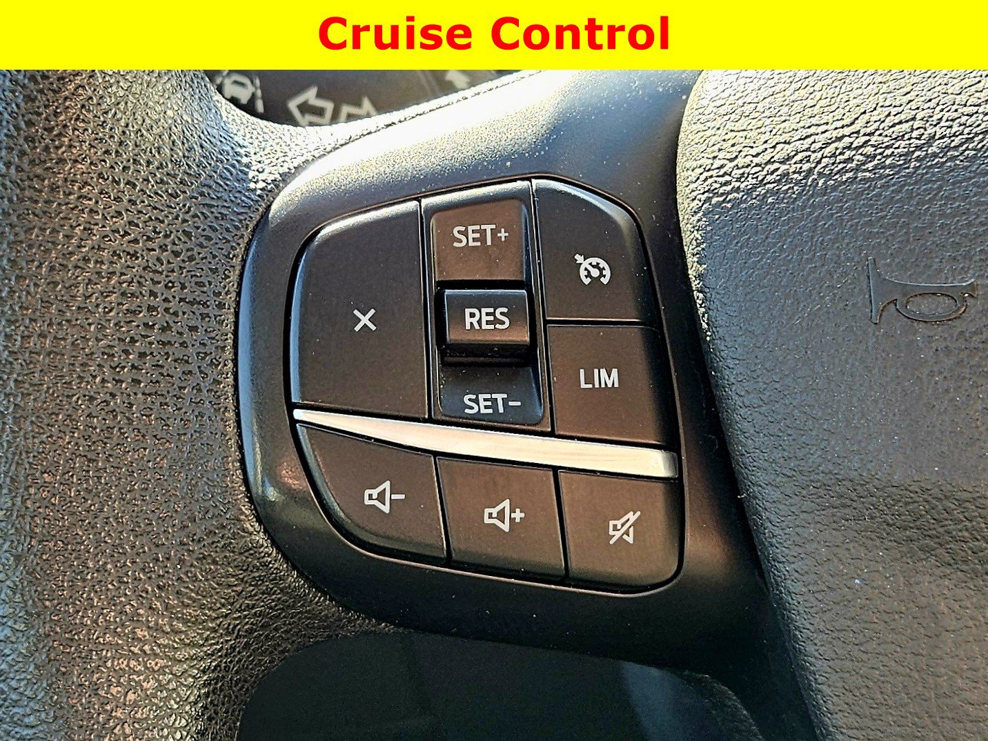 Used 2022 Ford Transit 350 XLT image 24