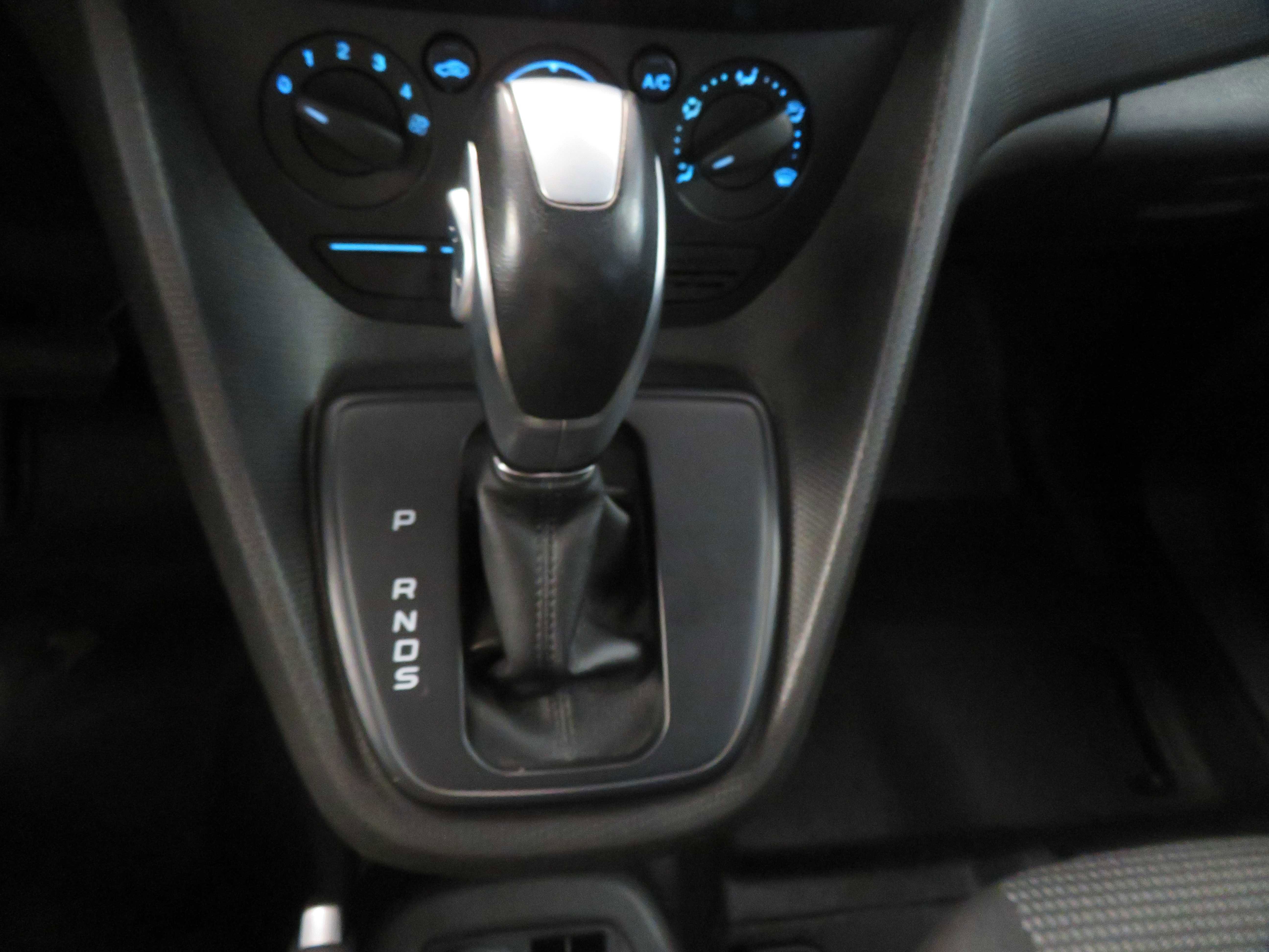 Used 2016 Ford Transit Connect XL image 36