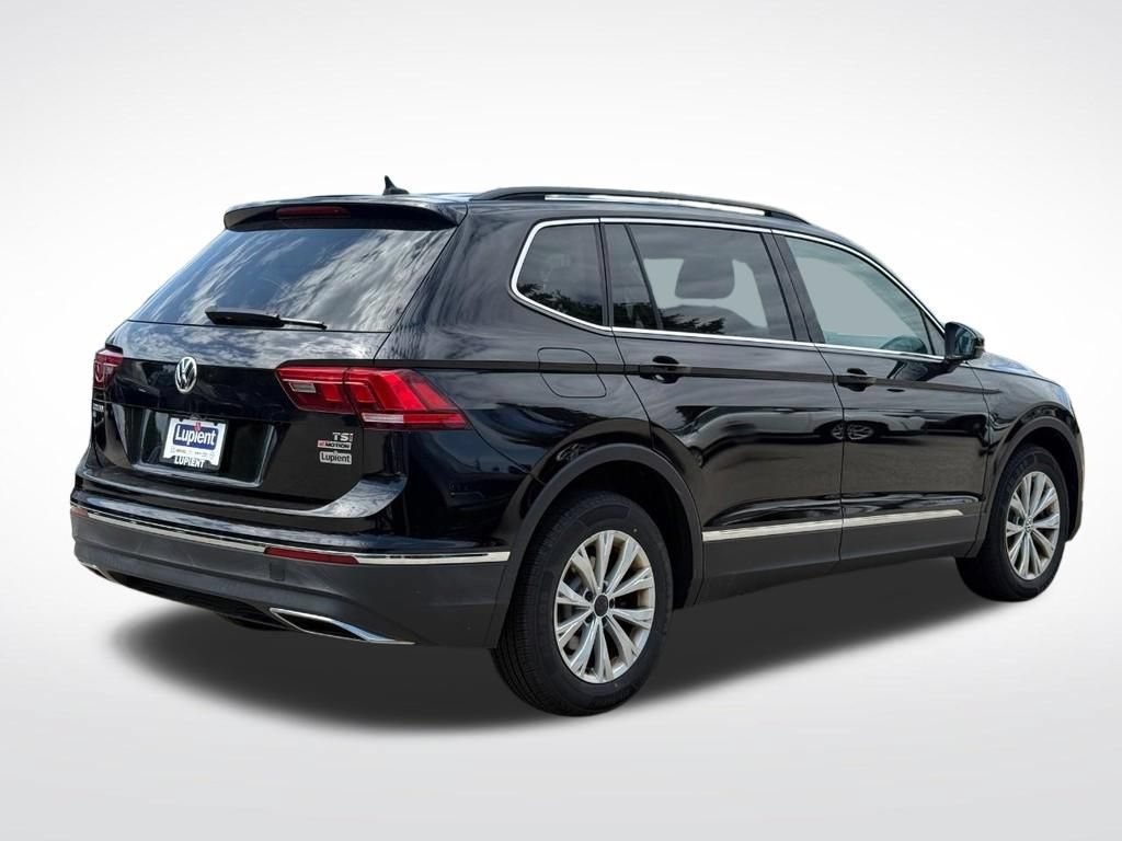 Used 2018 Volkswagen Tiguan SE AWD/4WD image 3