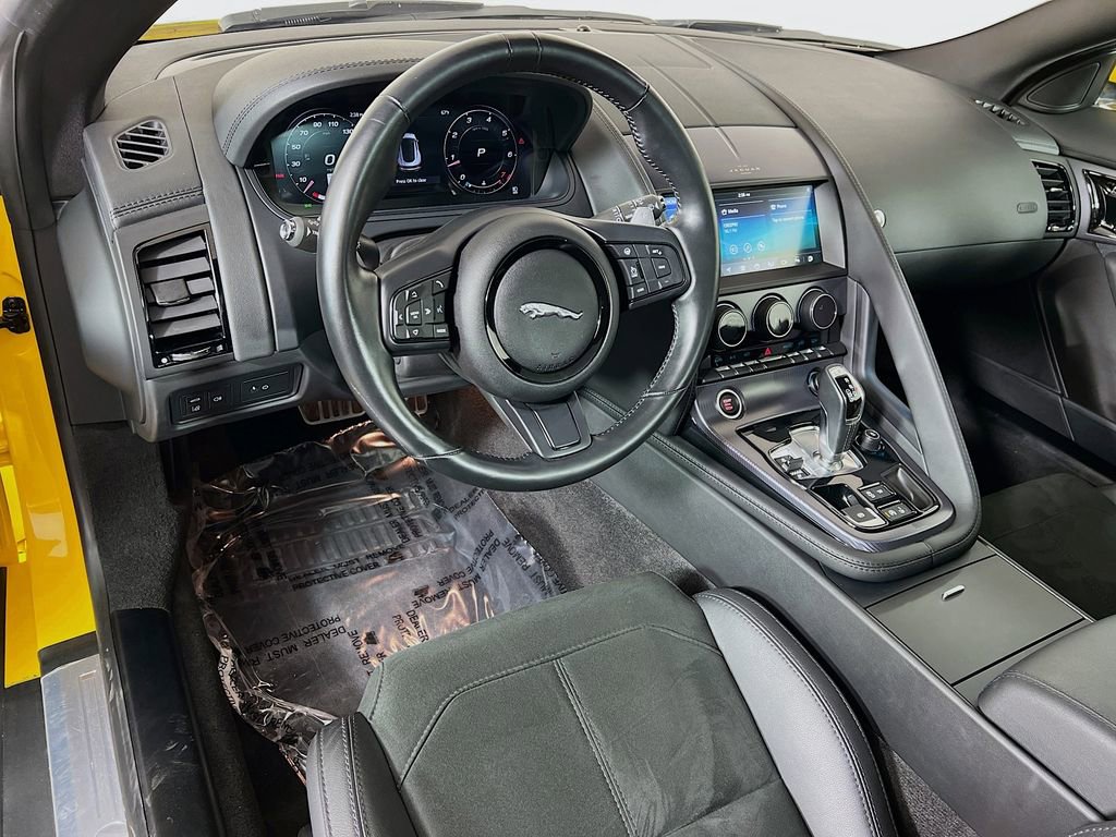 Used 2021 Jaguar F-TYPE R-Dynamic image 9