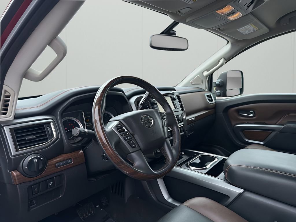 Used 2016 Nissan Titan Platinum Reserve image 10