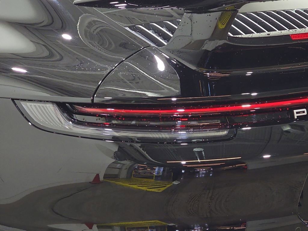 Used 2024 Porsche 911 Carrera 4S image 37