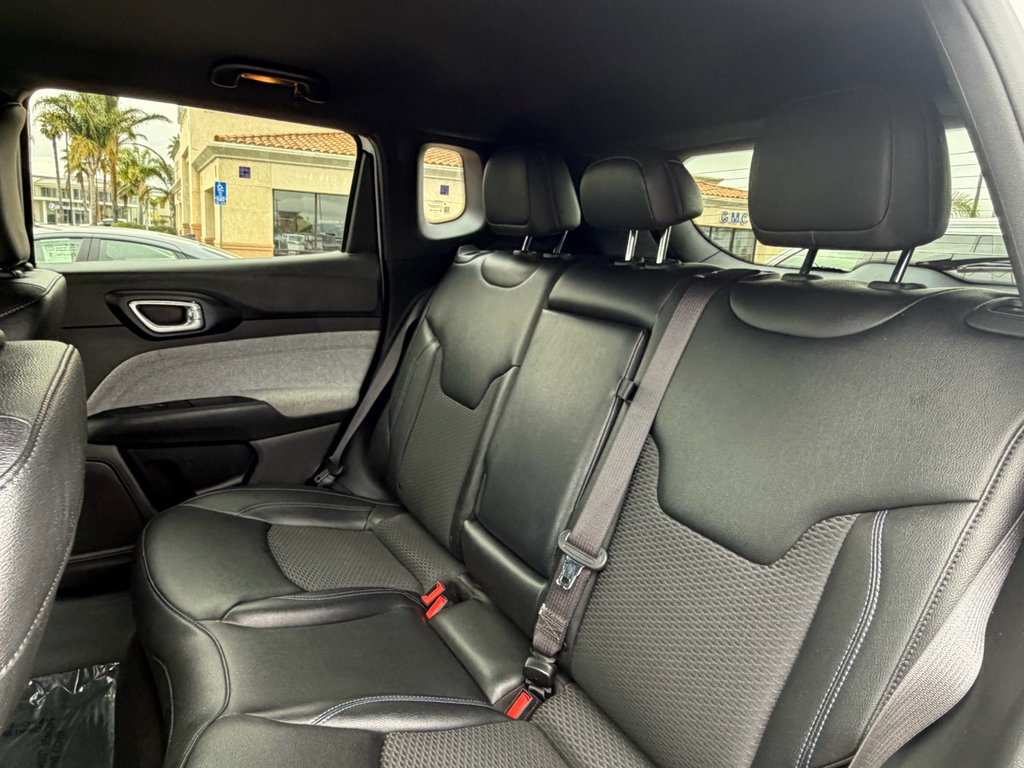 Used 2024 Jeep Compass Latitude AWD/4WD image 10