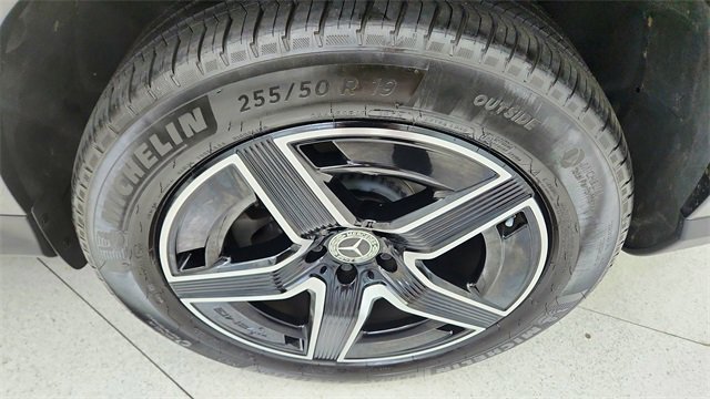 Used 2024 Mercedes-Benz GLC 300 4MATIC w/ AMG Line image 57