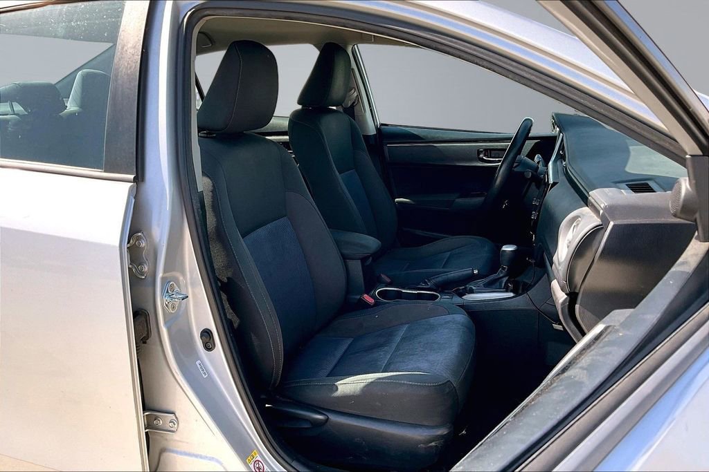 Used 2017 Toyota Corolla XSE FWD image 16