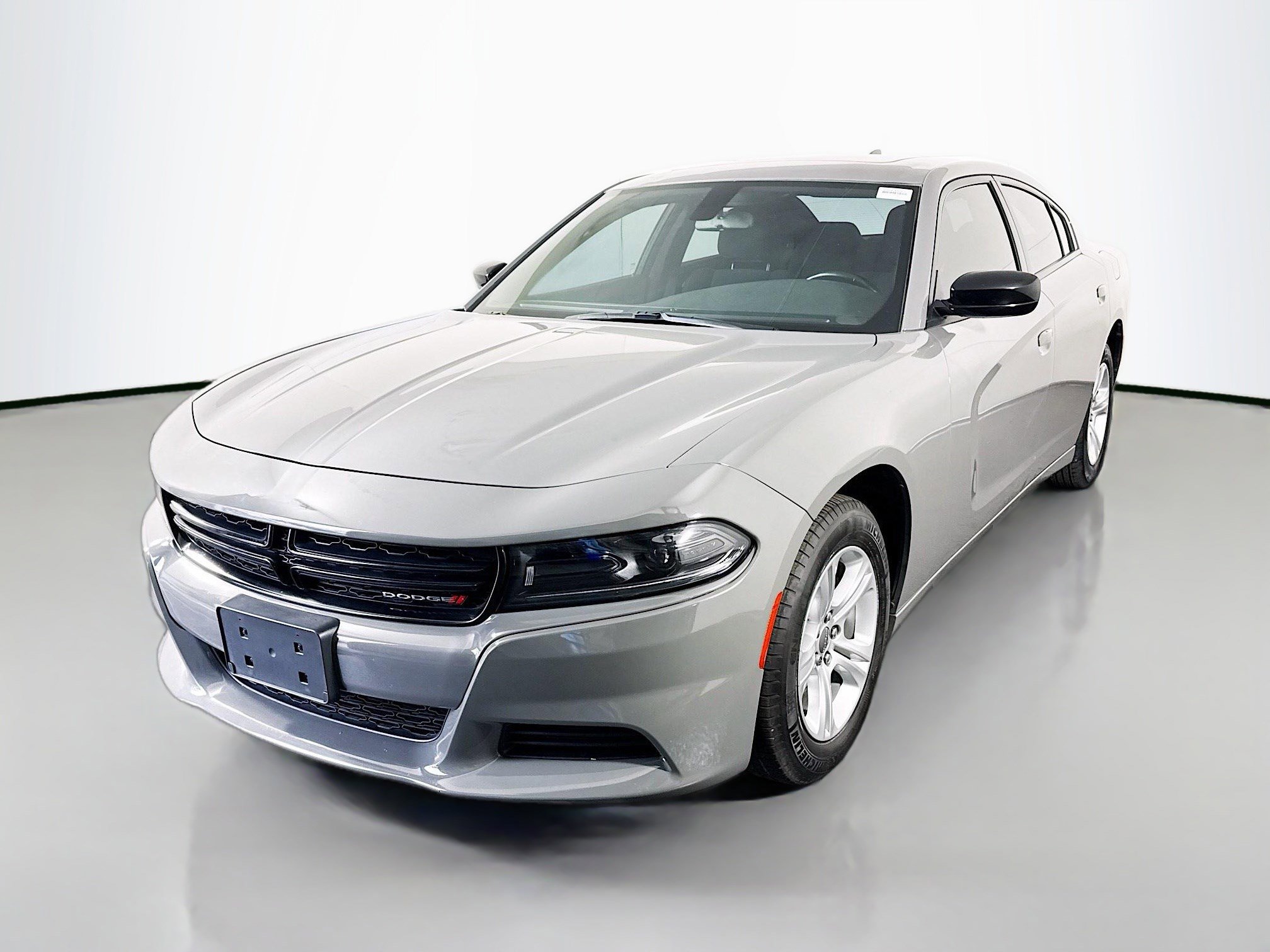 Used 2023 Dodge Charger SXT image 4