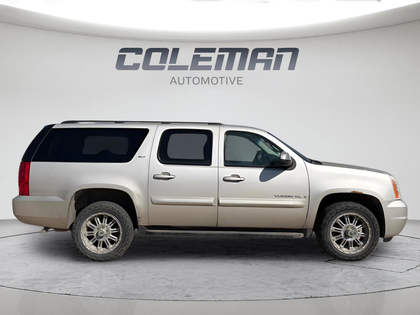 Used 2008 GMC Yukon XL SLT w/ SLT Preferred Equipment Group image 6