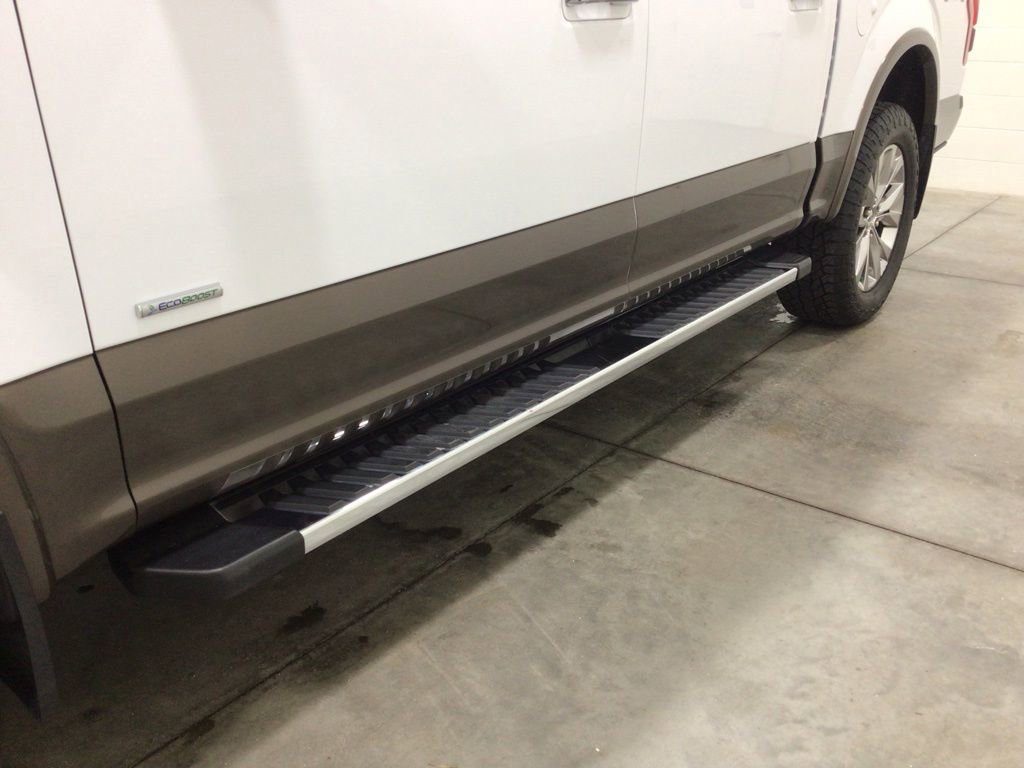 Used 2017 Ford F150 Lariat w/ Equipment Group 502A Luxury image 9