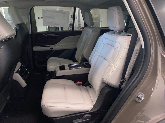 New 2026 Lincoln Aviator Reserve AWD/4WD image 9